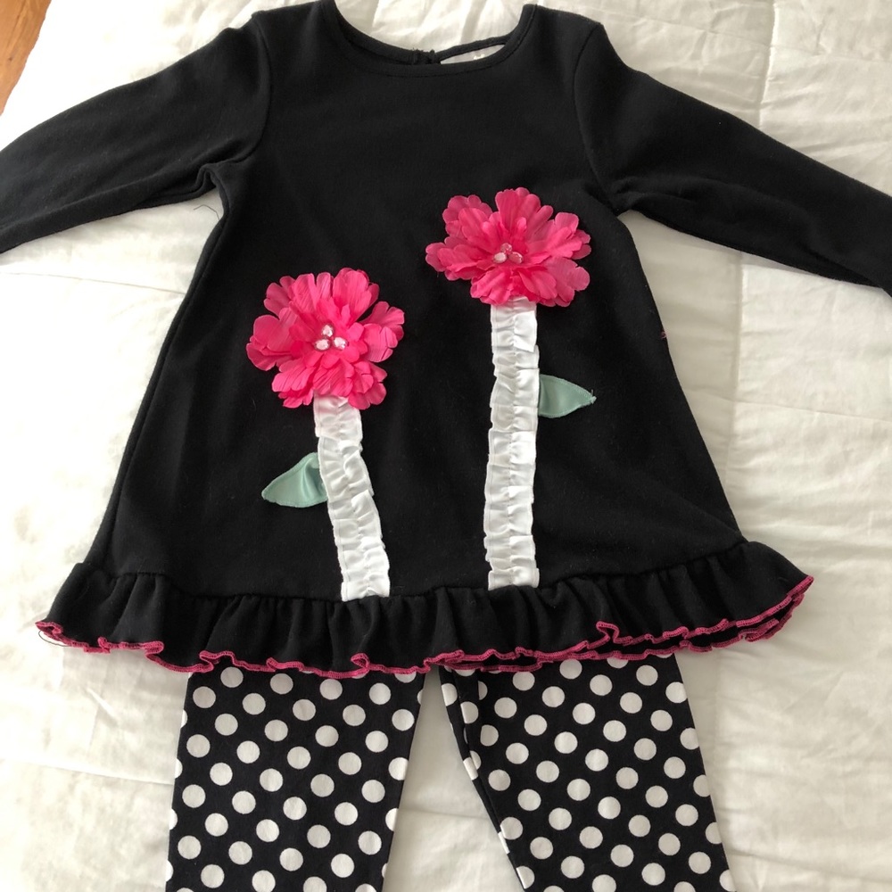 Rare Editions Two-Piece outfit